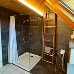 Rosenhuesli Apartman *