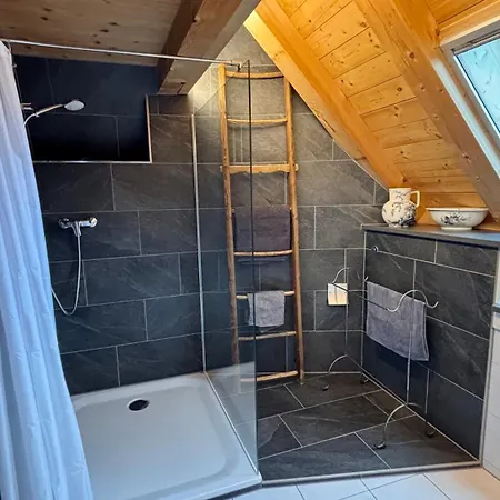 Rosenhuesli Apartman *